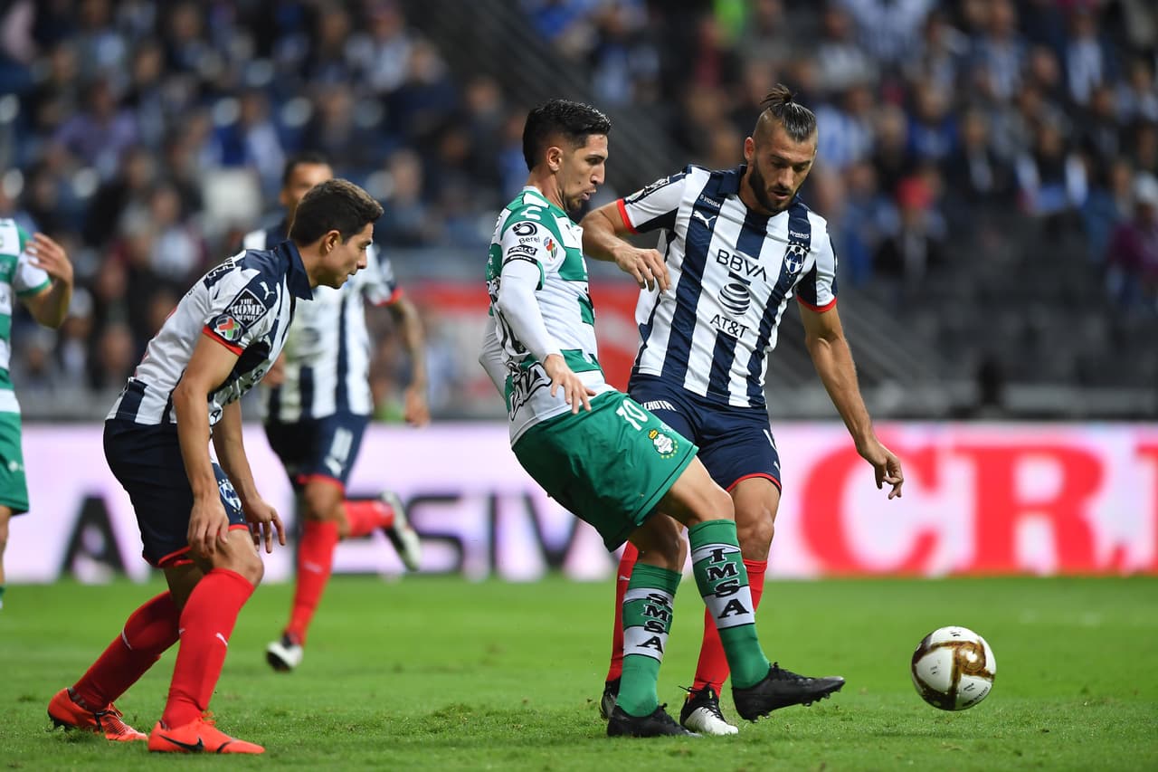 Con goles de Dorlan Pavón (2 y 85), Nicolás Sánchez (8), autogol de Gerardo Arteaga (54) y gol de penal de Vincent Janssen (70), Monterrey golea y pone un pie en las semifinales del Apertura 2019.