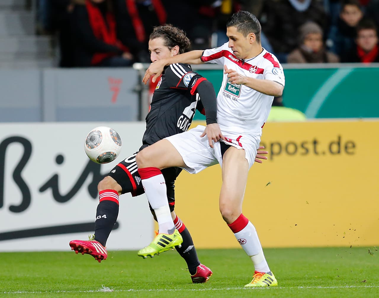 En enero de 2014, Guardado llegó como refuerzo de Bayer Leverkusen, en una experiencia nueva en la Bundesliga alemana.