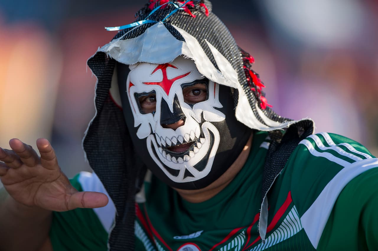 ¡Ni La Parka quería perderse este partido!