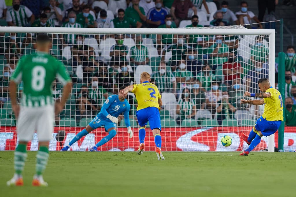 Juanmi fue el encargado de empatar el partido y consiguen su segundo empate dentro del torneo.