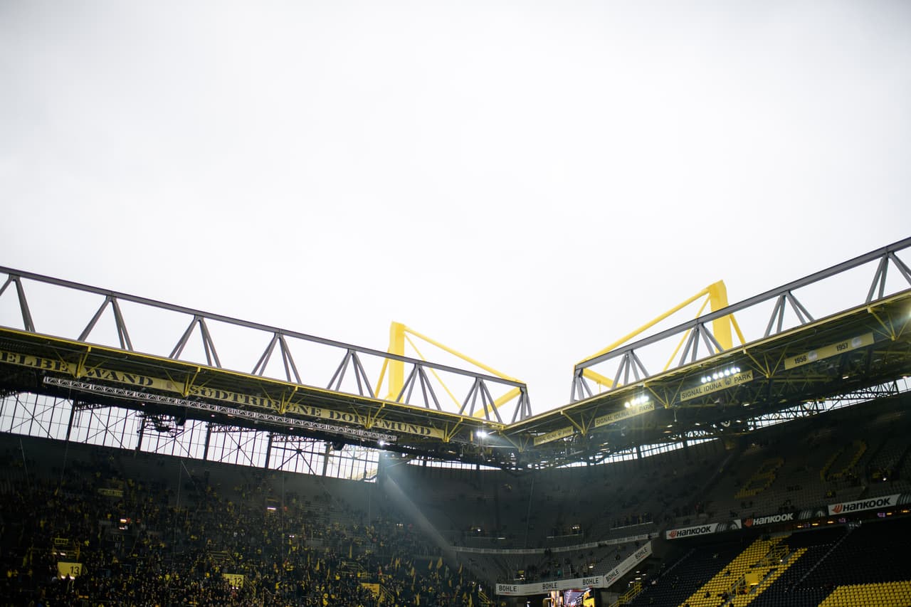 El Signal-Iduna Park fue el escenario de este sábado para el partido entre el Borussia Dortmund y el Hannover en la jornada 19.