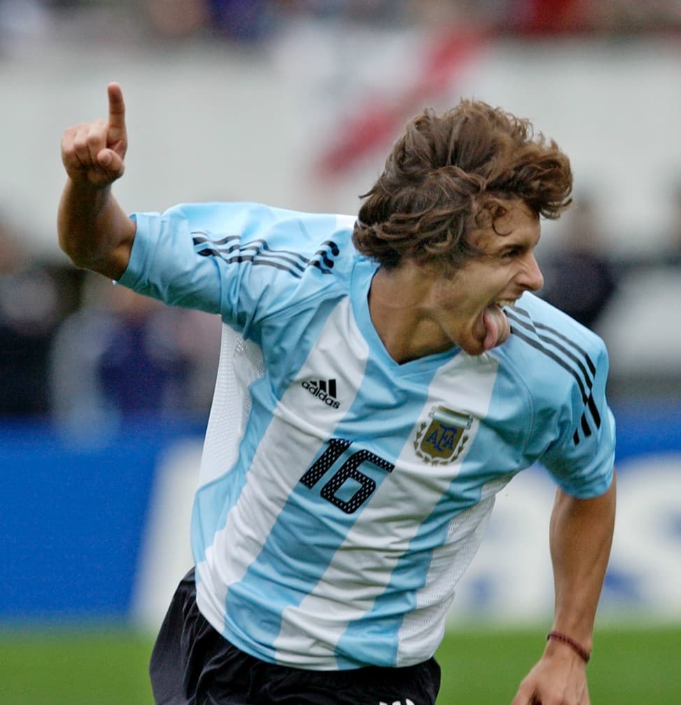 Otra gran figura de la albiceleste Sub 17 de Ecuador 1995 fue Pablo Aimar. Ganó cinco ligas y una Copa Libertadores con River Plate, dos ligas de España y una Copa UEFA con Valencia y una liga portuguesa con Benfica, entre otros palmarés. Junto a Cambiasso, también fue campeón mundial Sub 20 en 1997.