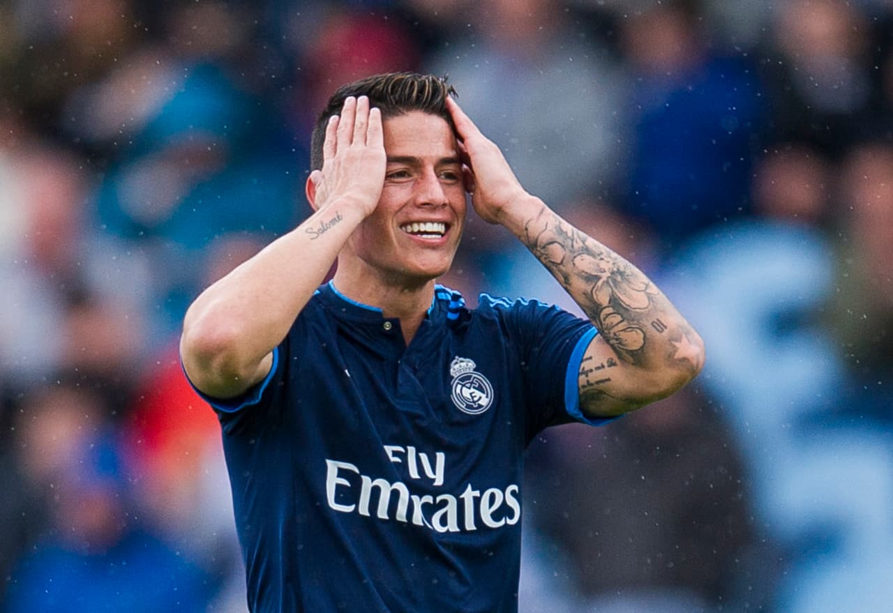 James Rodríguez volvió a tener minutos ante una Real Sociedad que se dio el lujo de prescindir de Carlos Vela que no salió ni a la banca.