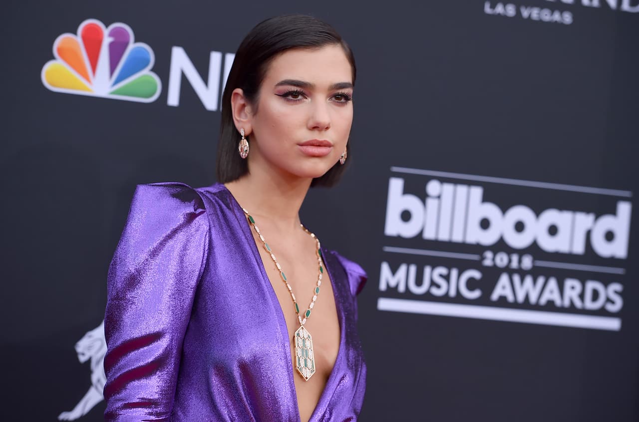 Por supuesto que no podía faltar Dua Lipa entre las laureadas de la noche.