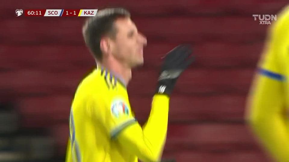 Tiro desviado de Dmitriy Shomko