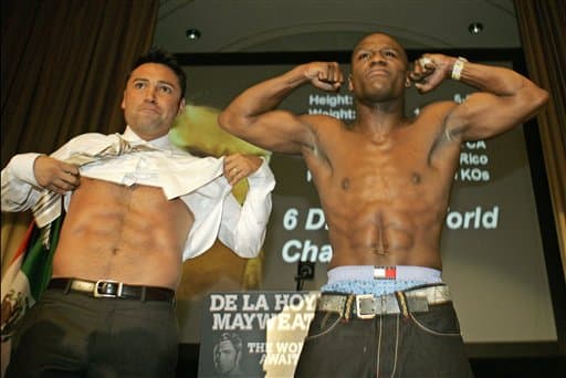 La pelea que los aficionados quería se dio el 5 de mayo del 2007, cuando Floyd Mayweather Jr. contra Oscar De la Hoya. La función rompió todos los récords hasta el momento impuestos en el boxeo.