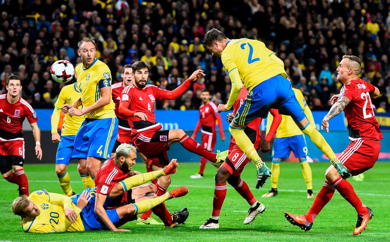 El juego aéreo también fue un arma de los suecos contra un inocente equipo de Luxemburgo, que no supo cómo reaccionar.