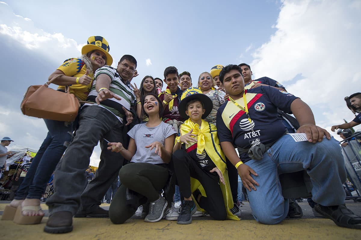 Partido de Acción Durante el Partido America vs Pumas Correspondiente a la Jornada 7 del Apertura 218 de la Liga BBVA Bancomer MX realizado en el Estadio Azteca En la Foto: Partido de acción durante el partido América contra Pumas Correspondiente al Día 7 de la 218a Apertura de la Liga BBVA Bancomer MX celebrada en el Estadio Azteca En la foto: