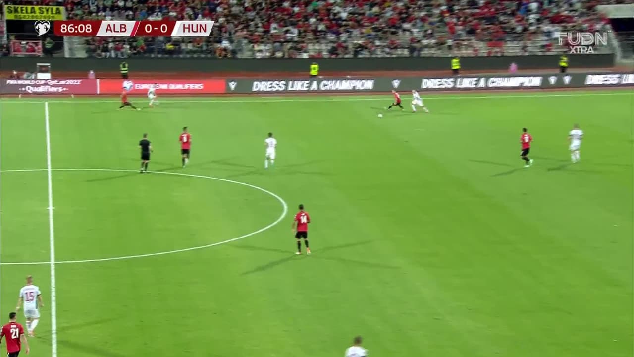 ¡GOL!  anota para Albania. Armando Broja