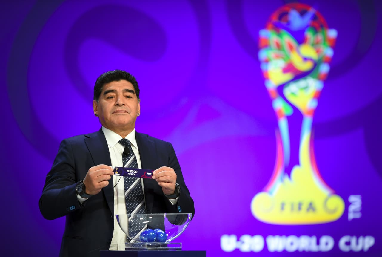 'El Diego' fue quien sacó el nombre del 'Tri' en el emparejamiento. El equipo quedó ubicado en el Grupo B de la Copa del Mundo.