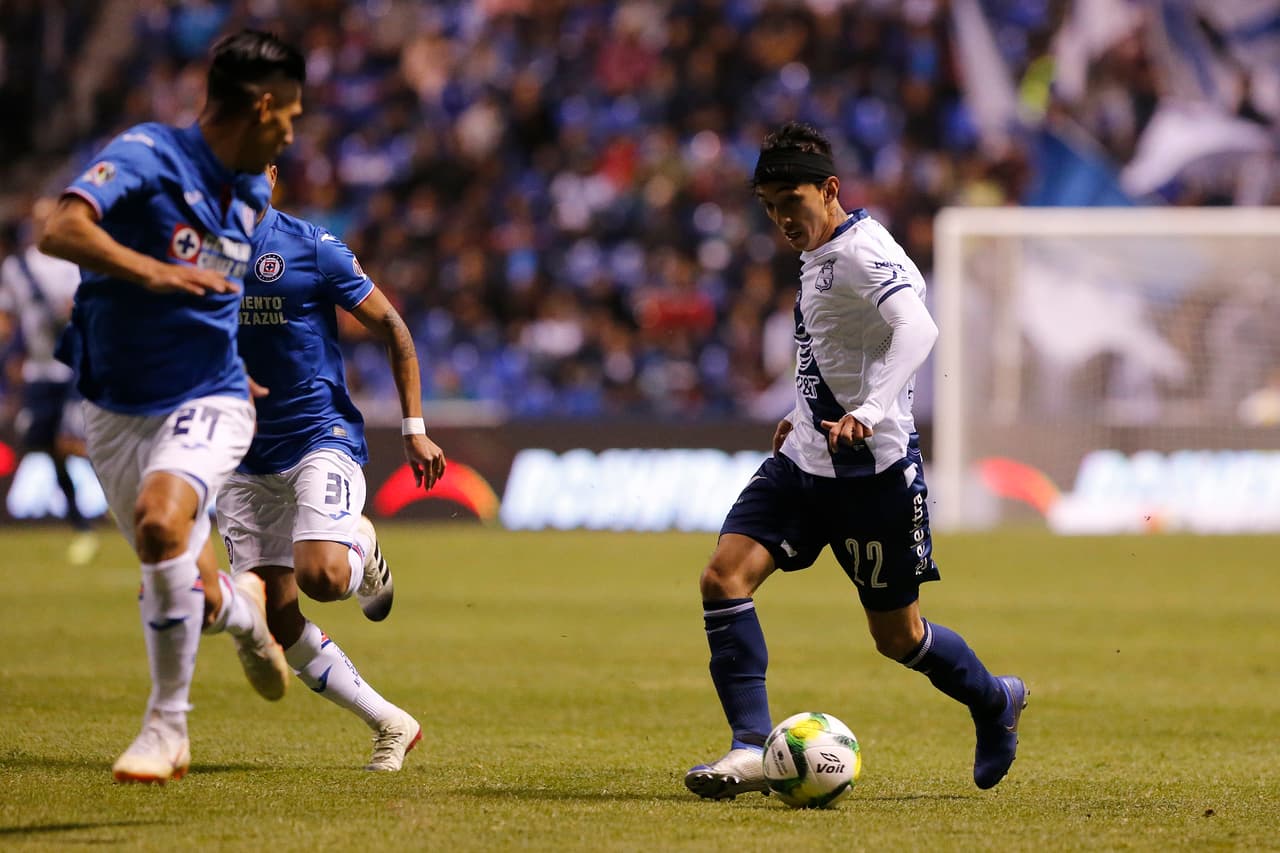 Puebla lucia con mejores intenciones de cara al arco rival pero sin la claridad necesaria para romper el cero.
