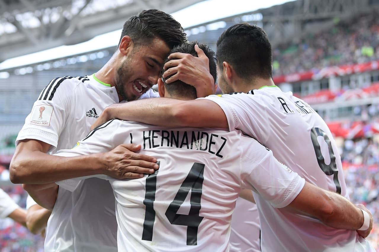 Javier "Chicharito" Hernández nació el 1 de junio de 1988 en Guadalajara, Jalisco.