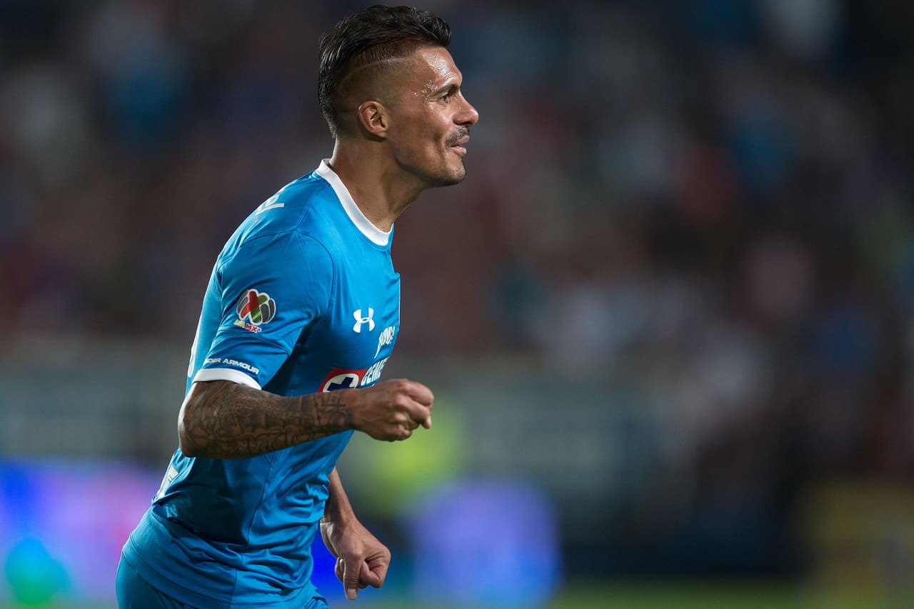 Alta: Richard Ruiz (Cruz Azul).