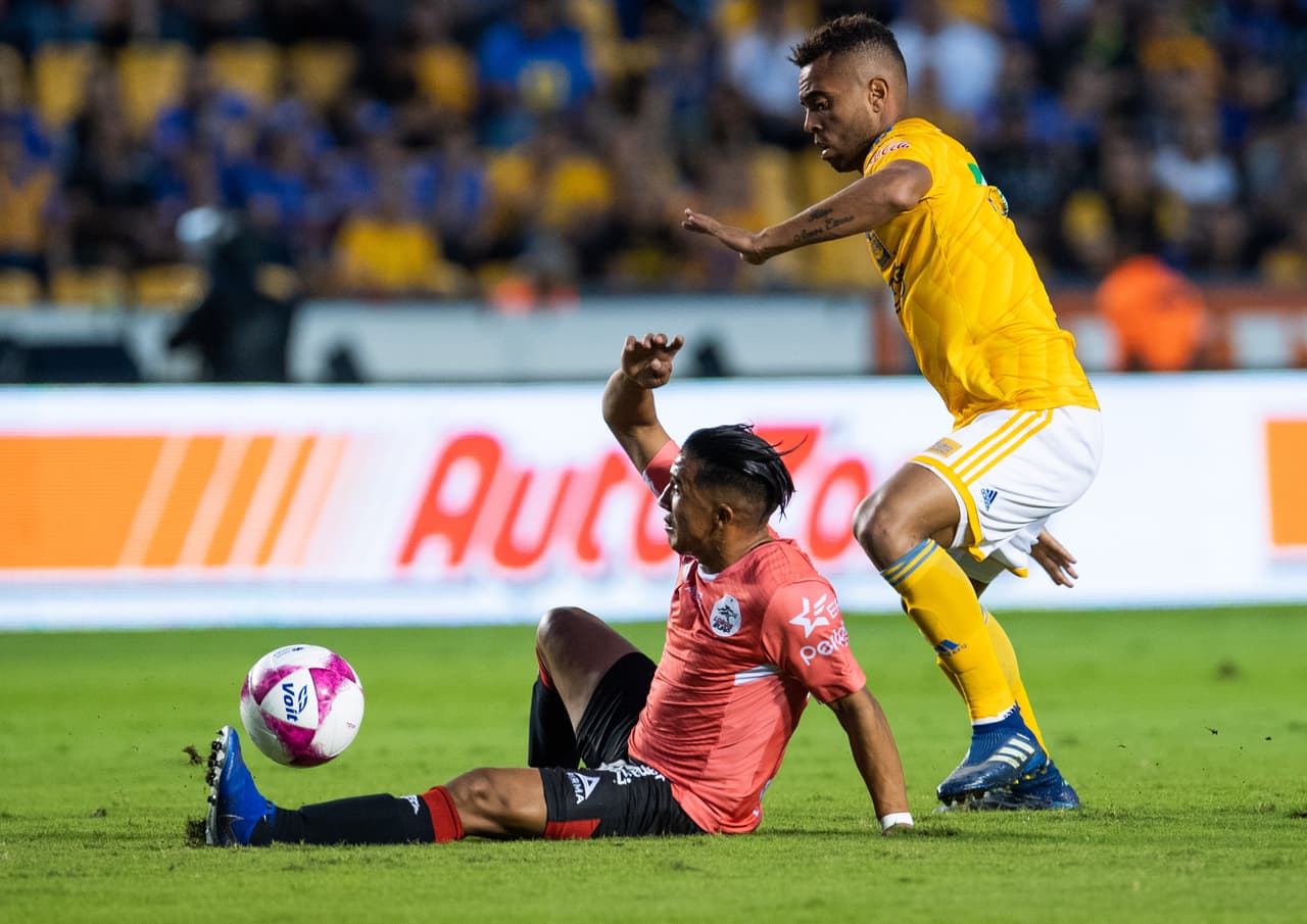 El partido fue intenso tras los primeros 45 minutos y el gol cayó sobre el final del primer tiempo.