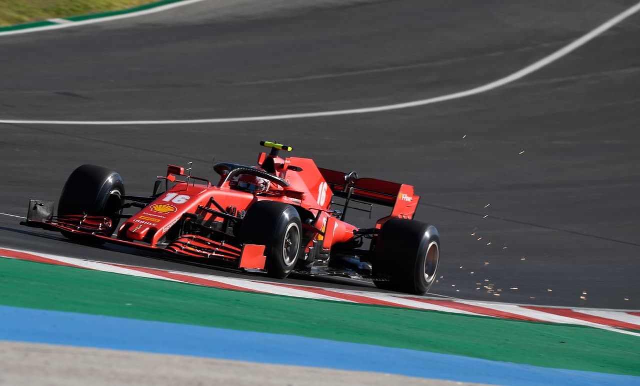 Bottas, Hamilton, Verstappen, Leclerc, Albon, Sainz, Pérez, Raikkonen, Ricciardo y Gasly fueron los 10 mejores en la sesión libre. El Gran Premio de Portugal se correrá el 25 de octubre.