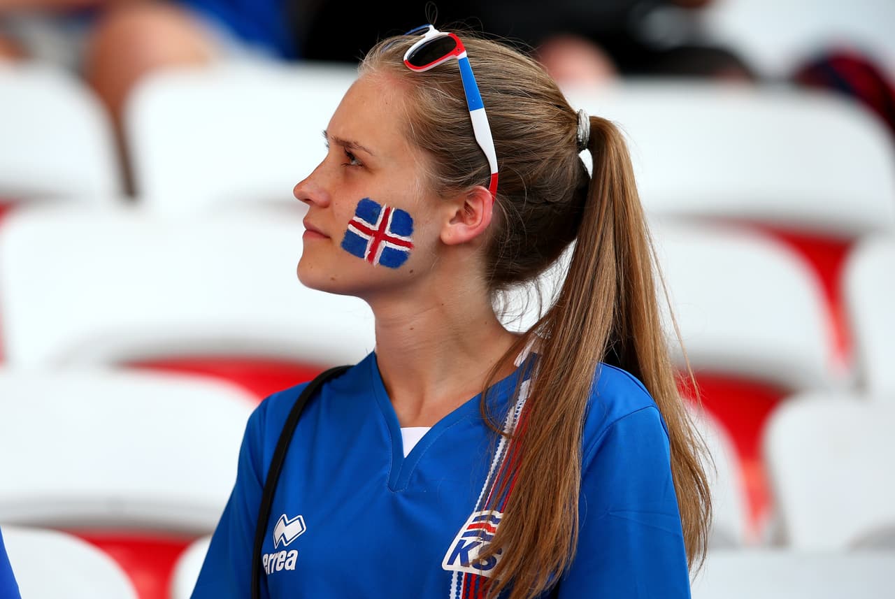 De todo el continente llegaron a Francia las más bellas fans para apoyar a su equipo en la Eurocopa. Mira las bellezas en la última fase de octavos de final.
