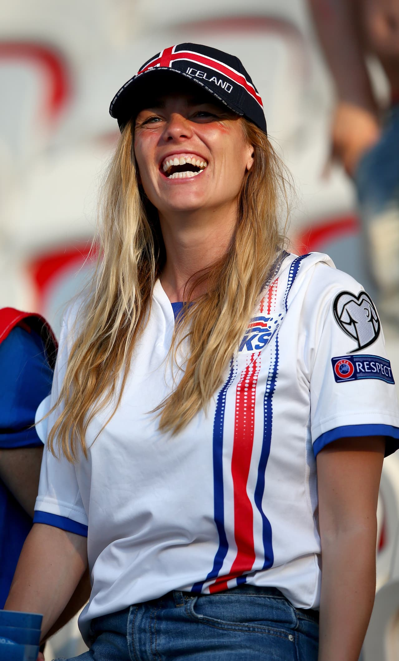 De todo el continente llegaron a Francia las más bellas fans para apoyar a su equipo en la Eurocopa. Mira las bellezas en la última fase de octavos de final.