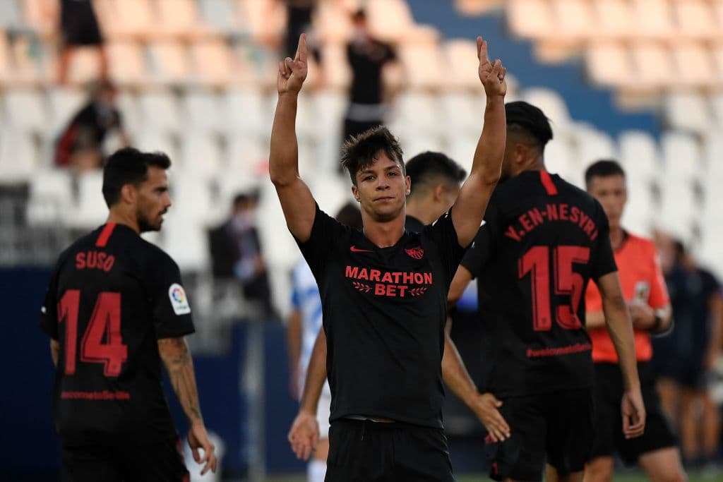Javier Aguirre y el Leganés siguen cayendo en picada, estan situados en la penúltima plaza con 25 unidades, a cinco puntos del Mallorca que esta en antepenúltimo y por encima a un punto por encima del Espanyol, quienes no han jugado su partido de la jornada.