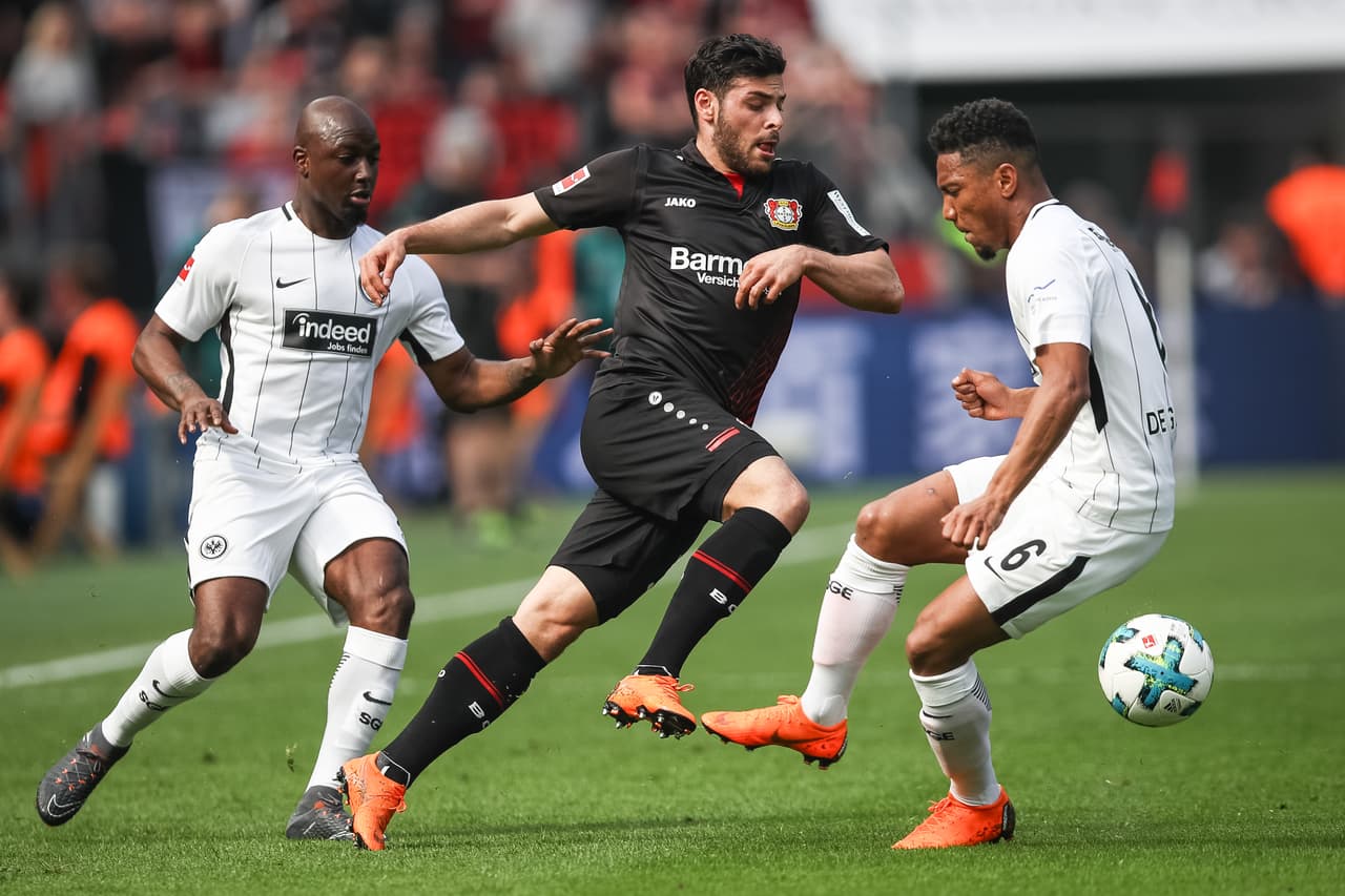 Un triunfo de los locales los alejaría, pero si los visitantes ganaban le arrebataban de manera temporal la posición con destino a disputar la 'Orejona' de la próxima temporada.