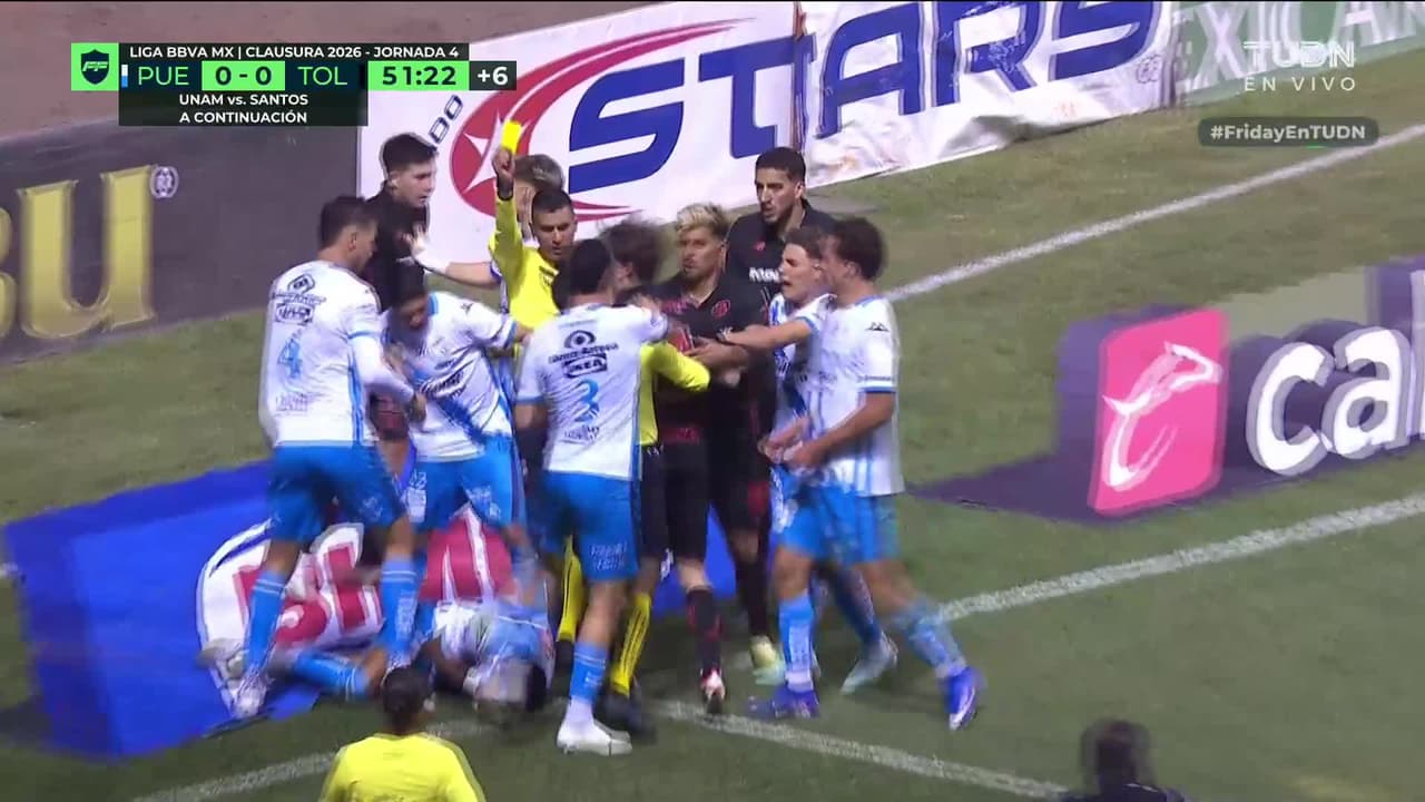 ¡BRONCA EN EL ÁREA! Barrida imprudente y empujones