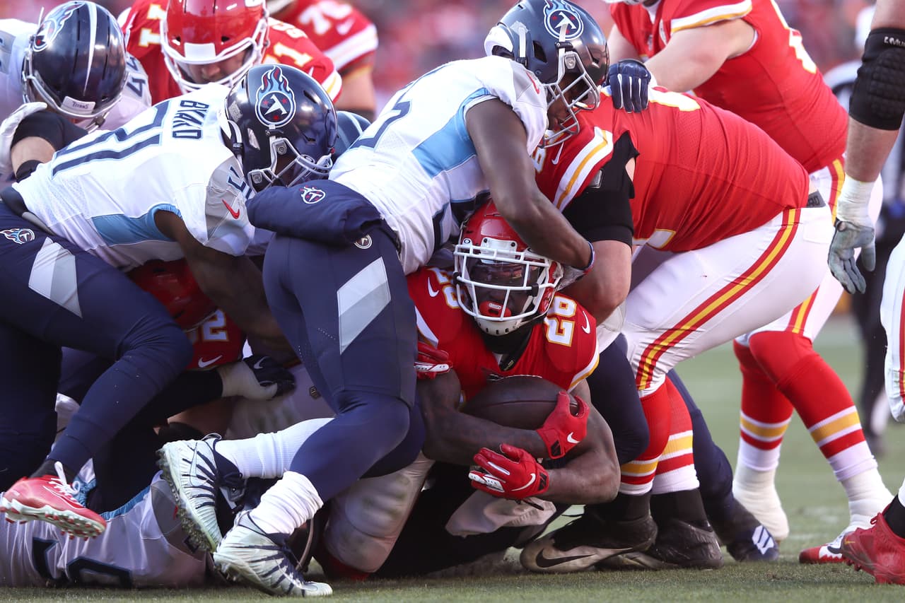 Patrick Mahomes lanzó 3 touchdowns y guía a los Chiefs a su tercer Super Bowl en la historia de la NFL.
