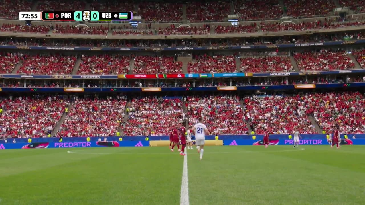 ¡TIRO ATAJADO! disparo por Cristiano Ronaldo.