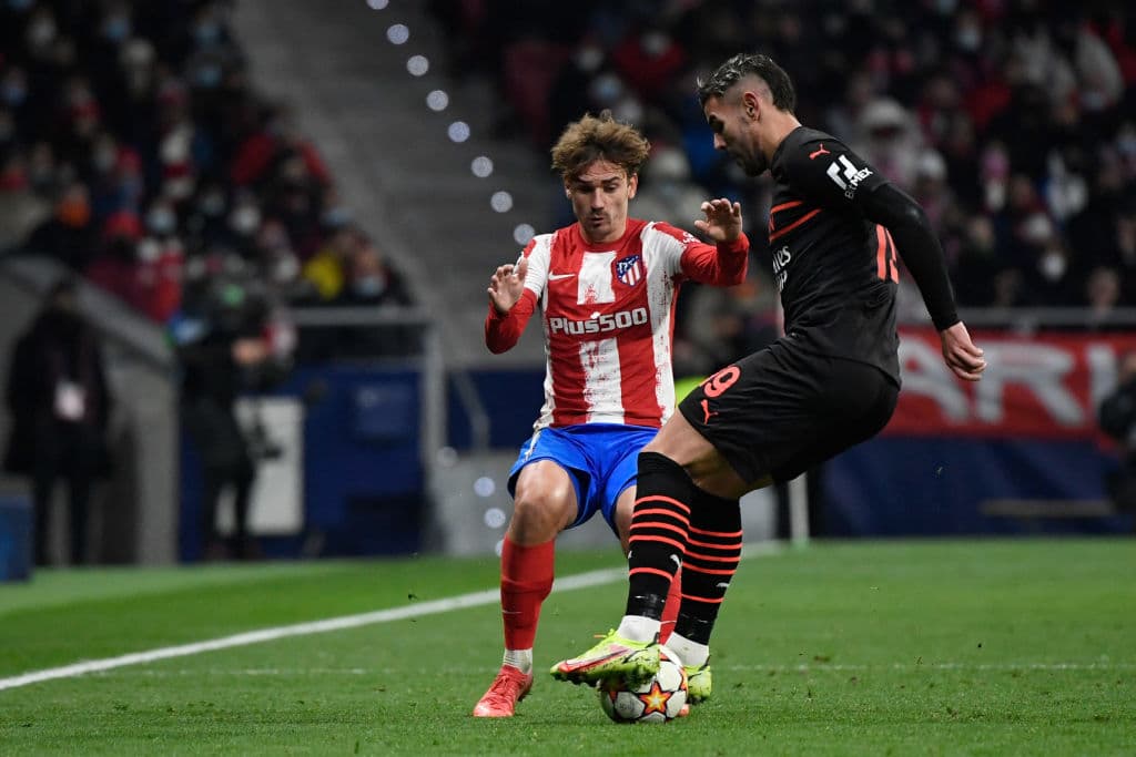 Milan le pega al Atlético de Madrid 1-0 gracias a la anotacion de Junior Messias al minuto 87, Borussia Dortumd cae con el Sporting CP 3-1 y se depiden la UEFA Champions League y el RB Leipzig pasa por encima del Club Brugge con un marcador de 0-5.