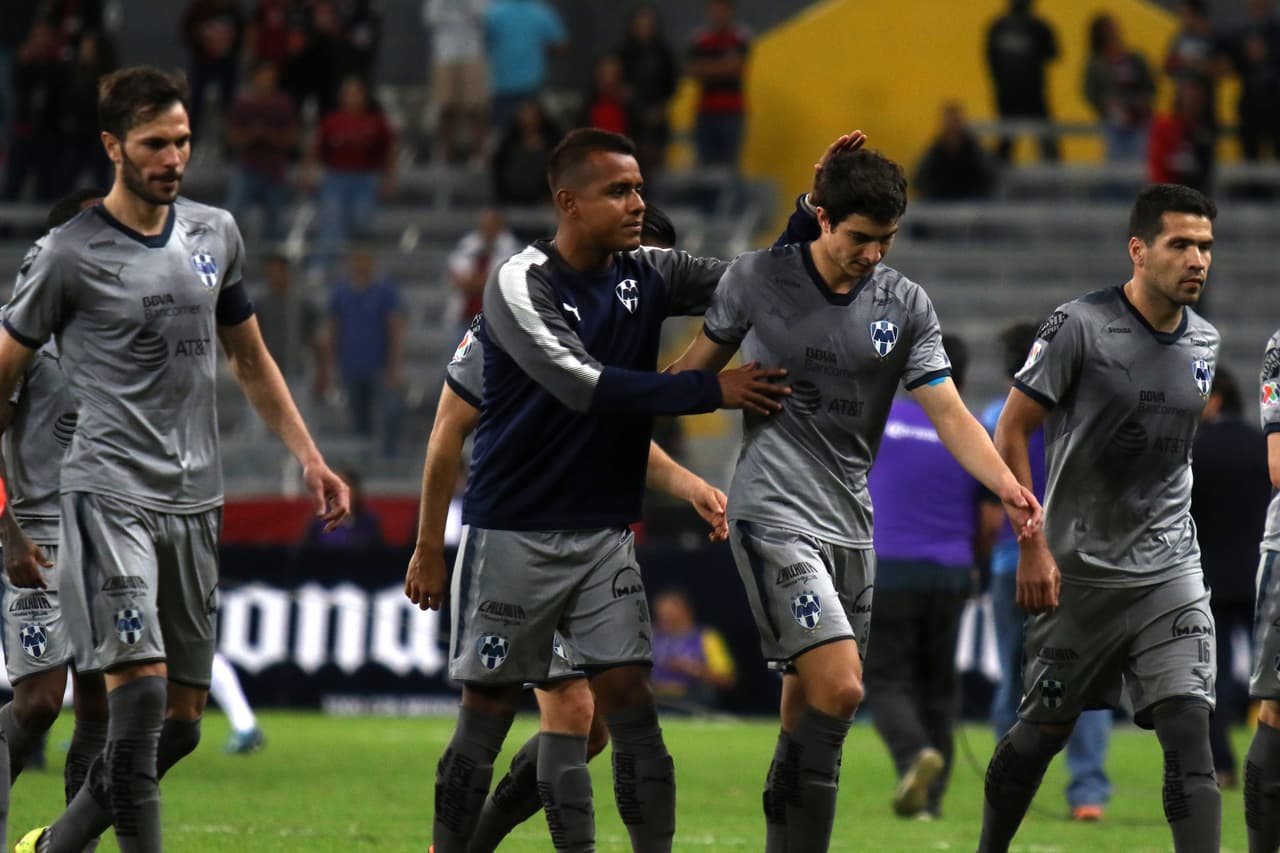 A eso se sumó un penalti en contra, que el colombiano Stefan Medina falló por Monterrey.