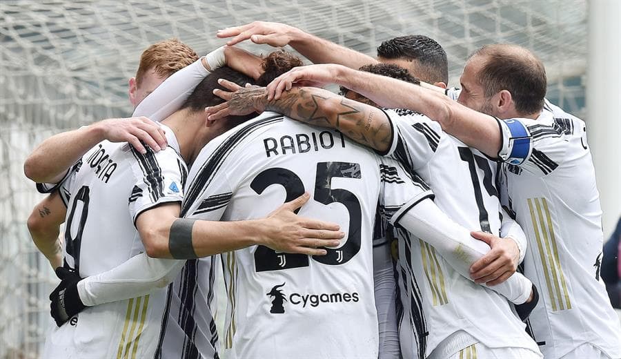 Juventus derrota a Genoa fácilmente con marcador de 3-1 en la Jornada 30 de la Serie A. Los tantos corrieron a cargo de Kulusevski, Álvaro Morata y Weston McKennie. La 'Vecchia Signora' pelea la segunda posición con el Milán.