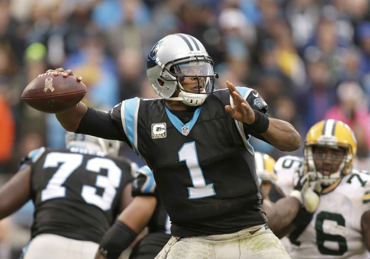 4.- El quarterback de Carolina CAM NEWTON lanzó tres touchdown y corrió para otro en la victoria de los Panthers 37-29 sobre Green Bay. La actuación fue la ocasión #15 en su carrera en la que lanza múltiples pases de touchdown y corre para otra anotación en el mismo partido.