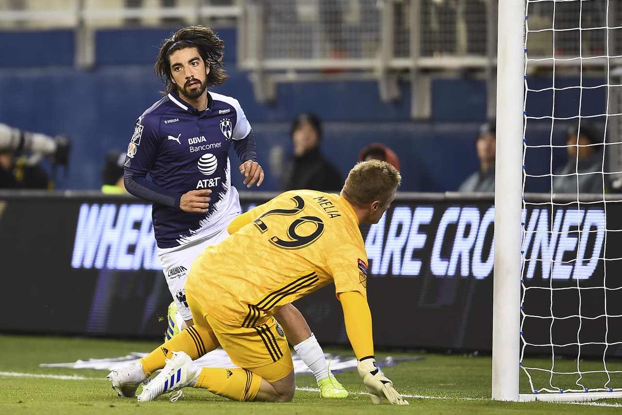 Rodolfo Pizarro volvió a emperejar el partido 2-2 a los 39 minutos tras una asistencia de Jesús Gallardo para poner el global 7-2 en favor de Monterrey.