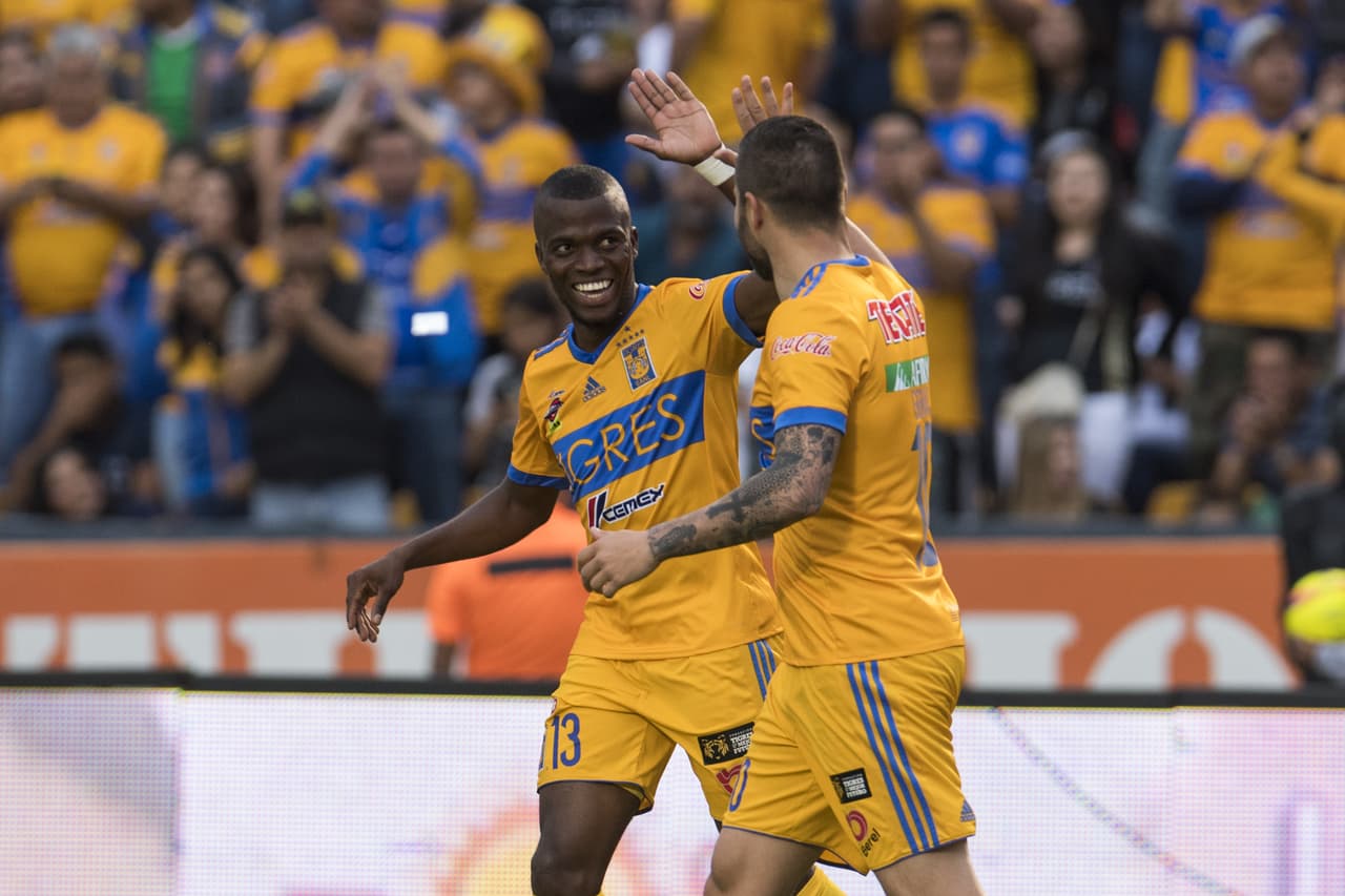 Así el partido se equilibro en el marcador. Pero a partir de ese punto, las patadas entre ambos equipos se incrementaron.