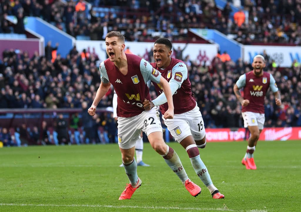 El Aston Villa reacciona y empata el juego por conducto de Bjorn Engels que deja sin oportunidad a Hugo Lloris.