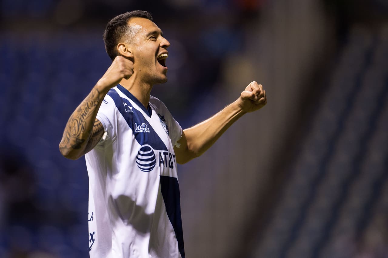 De penalti, Daniel Arreola puso el 1-0 al minuto 13 a favor de Puebla, que pronto se tomó confianza.