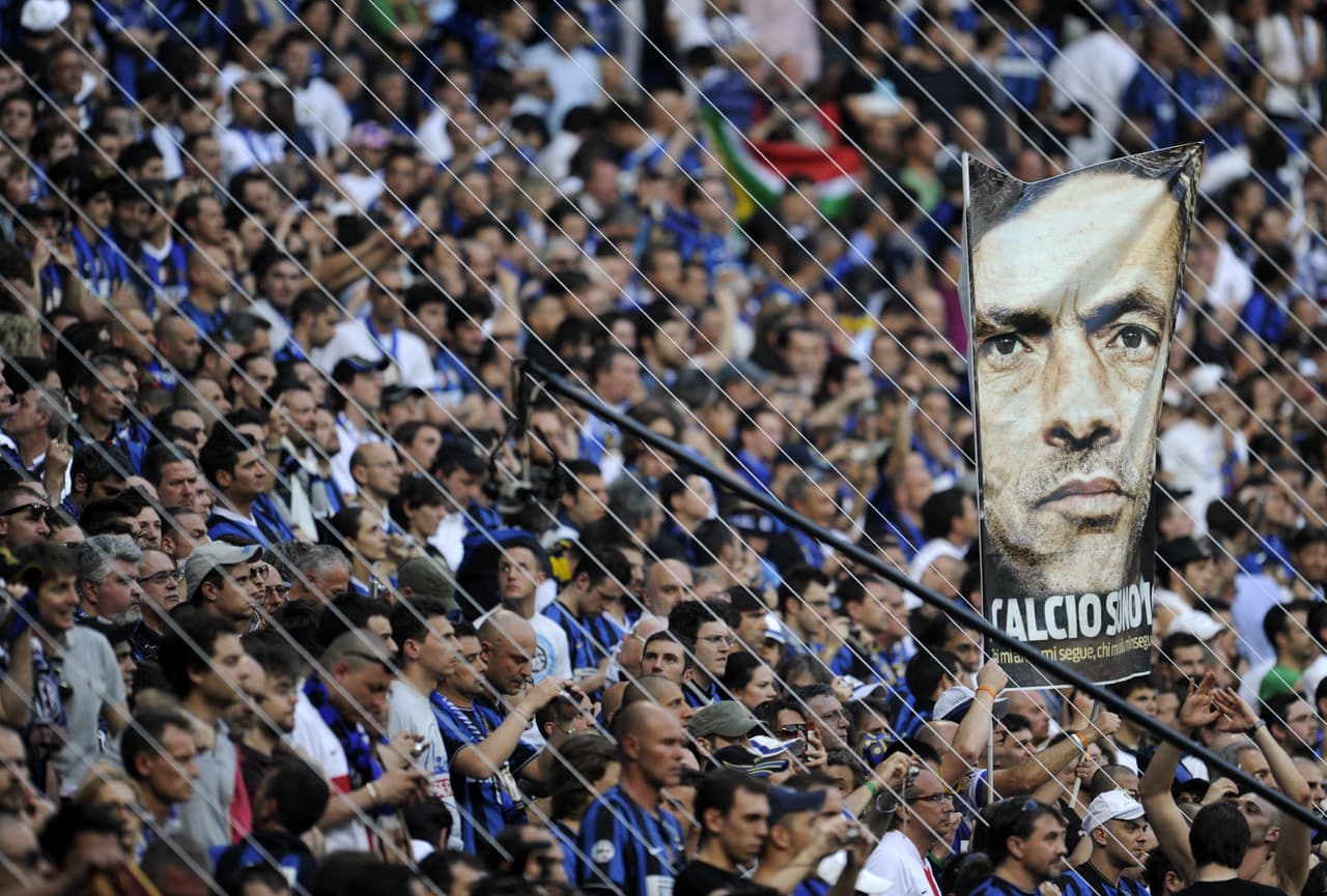 En la final de la Champions del 2010, los interistas asaltaron el Santiago Bernabéu y demostraron su gratitud hacia el 'Special One'.