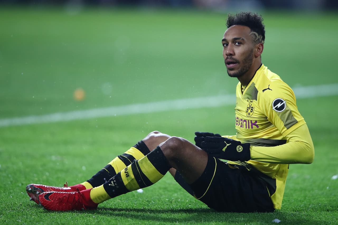 Aubameyang pide carta de libertad y el Dortmund le pone precio, según la prensa