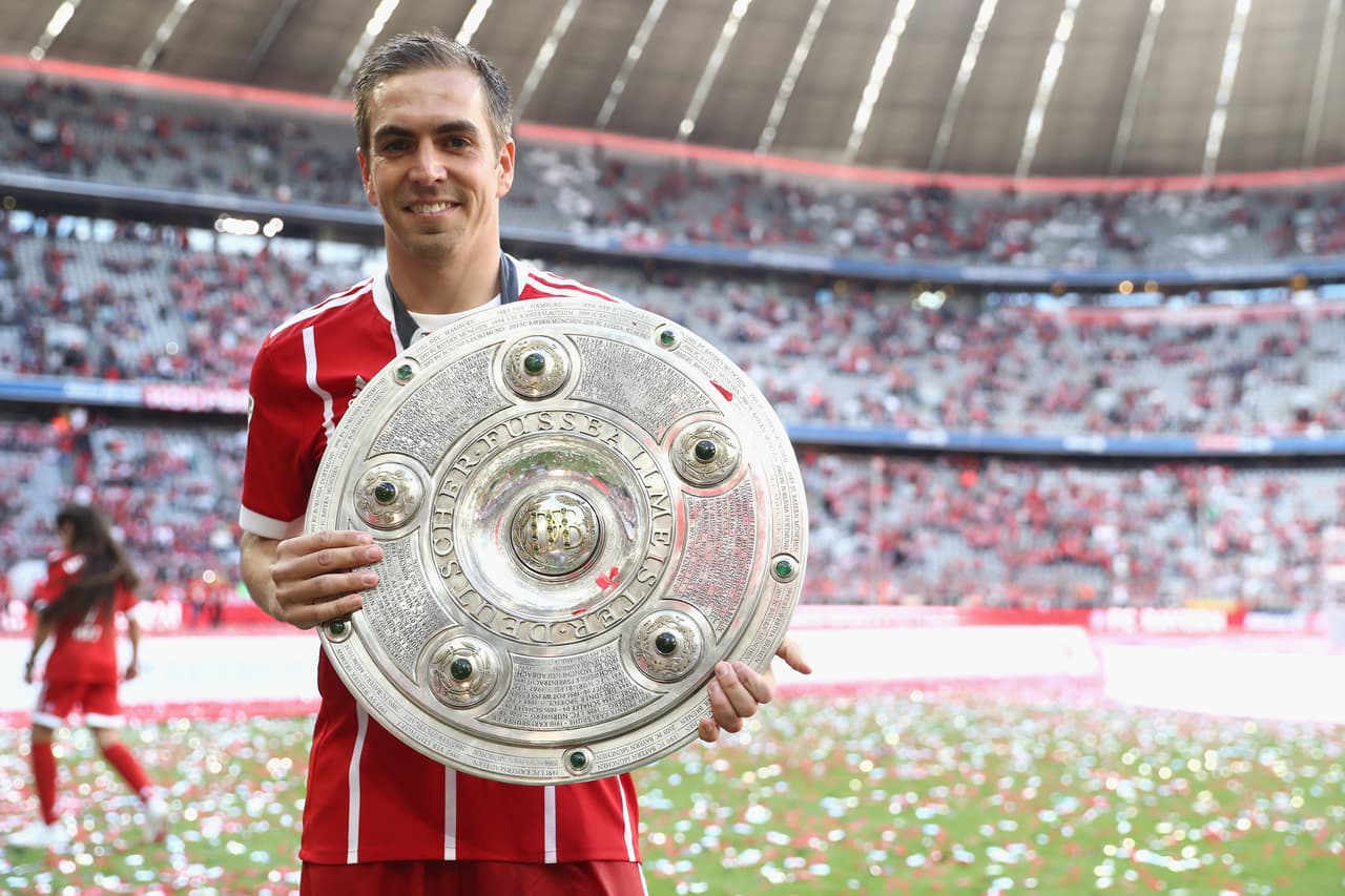 El recién retirado Philipp Lahm fue un defensa cuyo liderazgo lo hizo capitán del equipo campeón de Champions en 2012 y de nueve títulos de Bundesliga. Además, fue campeón del mundo en 2010.