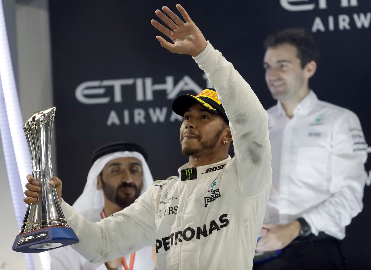 Luego de una lucha corta con Sebastian Vettel y Valtteri Bottas, Lewis Hamilton dominó la Fórmula 1 2017 y consiguió su cuartó campeonato mundial.