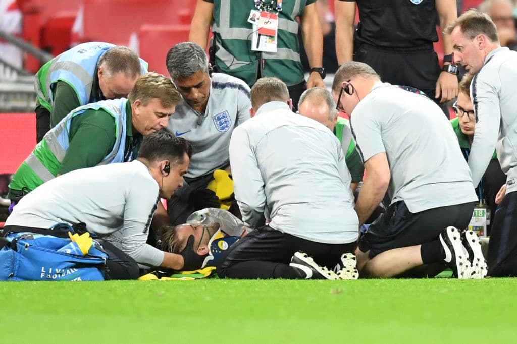 La angustia estuvo presente en el Estadio de Wembley con 
<a href="https://www.univision.com/deportes/futbol/uefa-nations-league/en-fotos-los-momentos-de-angustia-por-la-lesion-de-luke-shaw-en-la-uefa-nations-league-fotos" target="_blank">la dura caída de Luke Shaw</a> que conmocionó a sus compañeros y asistentes.