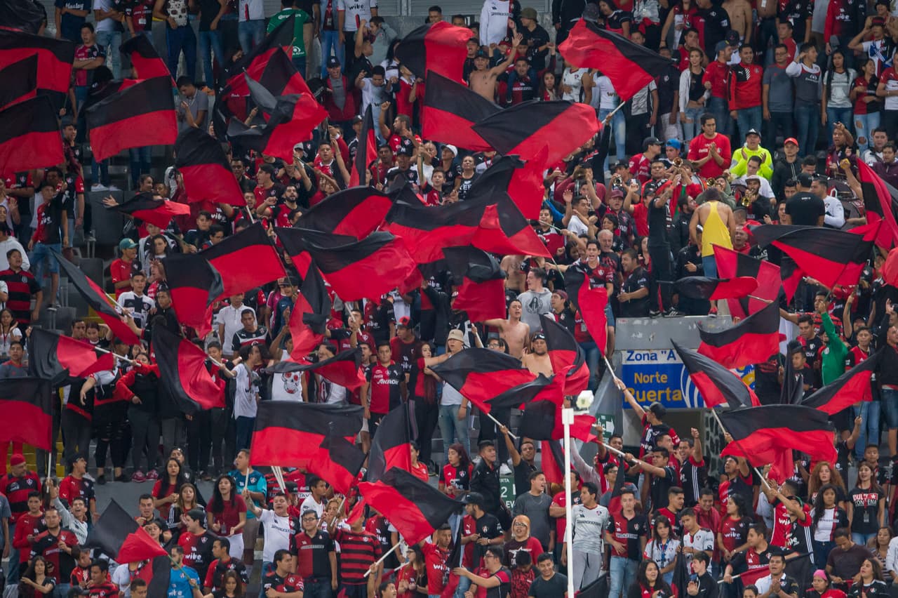 Estadio Jalisco: 24,155 espectadores