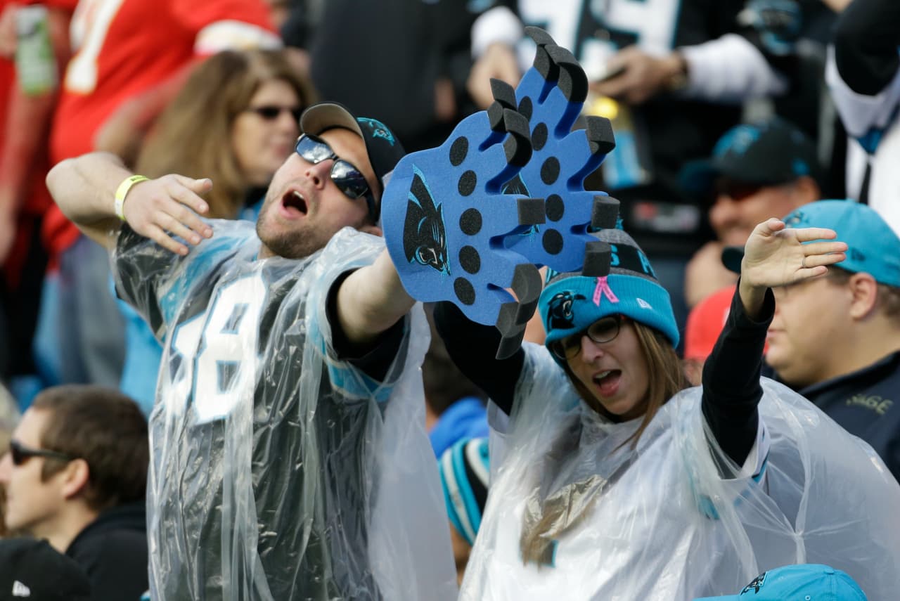 Los fans de Carolina apoyan a su equipo a pesar de no tener el récord que esperaban.