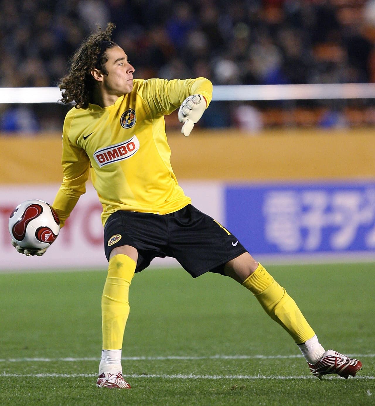 El arquero Guillermo Ochoa no vio mucha acción en el partido, en contra de un equipo que buscaba contragolpear como fórmula para poner en peligro al América.
