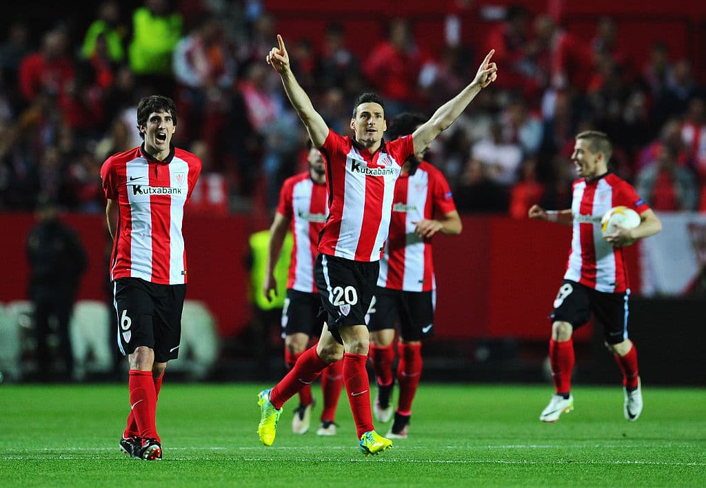 Aduriz hizo dos goles contra el Sevilla.