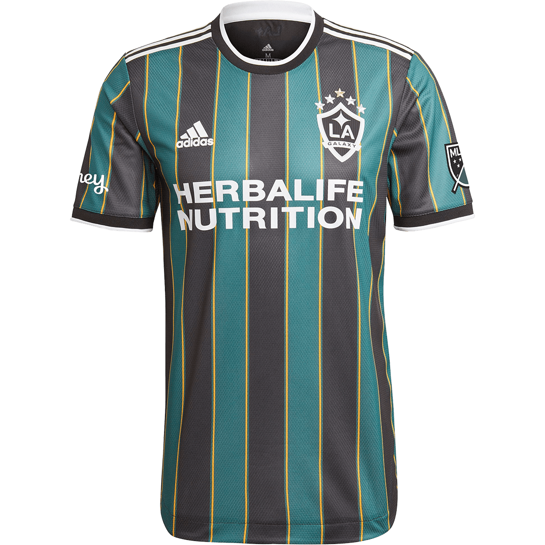 El Community Kit es una celebración para los aficionados que han estado con el club desde el primer día, y un reconocimientos al espíritu de Los Ángeles y a sus fanáticos.
<br>