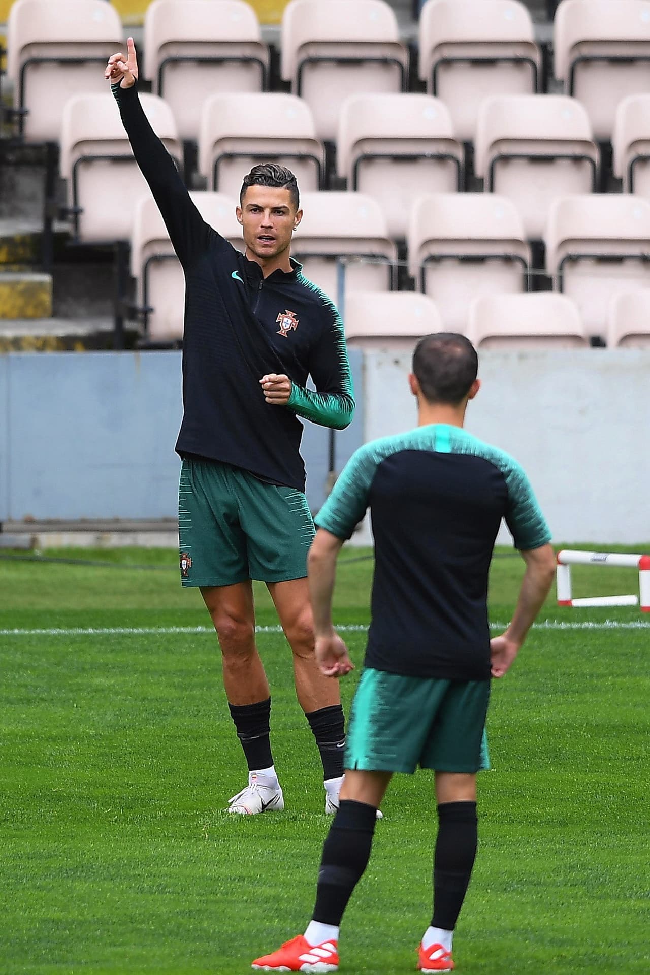 La práctica de Portugal, previo a su duelo contra Suiza en la UEFA Nations League, tuvo a Cristiano Ronaldo como un referente tras su regreso en la lucha del equipo por el torneo europeo.