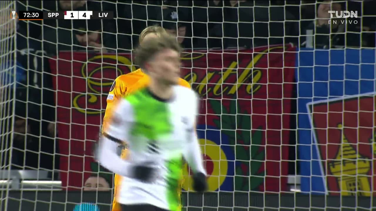 ¡TIRO ATAJADO! disparo por Veljko Birmancevic.