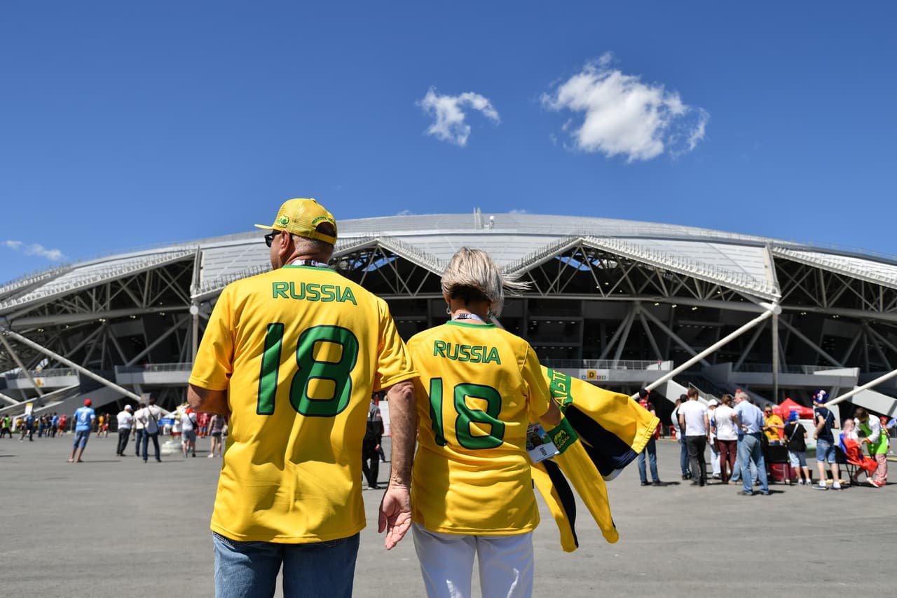 Evacuaron centros comerciales por amenaza de bomba en sede del Tri