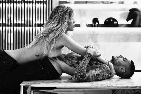 Desde el partido ante la Juventus, Mauro Icardi y Wanda Nara han venido publicando una serie de fotografías muy sugerentes que hacen parte de una sesión especial con el reconocido fotógrafo 
<a href="https://www.instagram.com/criswelcomme/" target="_blank">Cris Welcomme</a>. Las imágenes han tenido una gran recepción entre sus seguidores llegando algunas a estar muy cerca de los 400.000 me gusta.