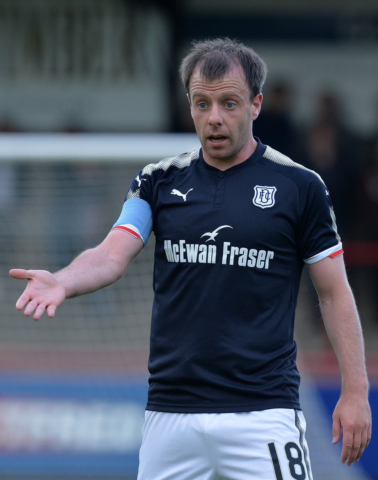 McGowan atacó a golpes a un guardia de una discoteca durante la entrega de los premios anuales del club.