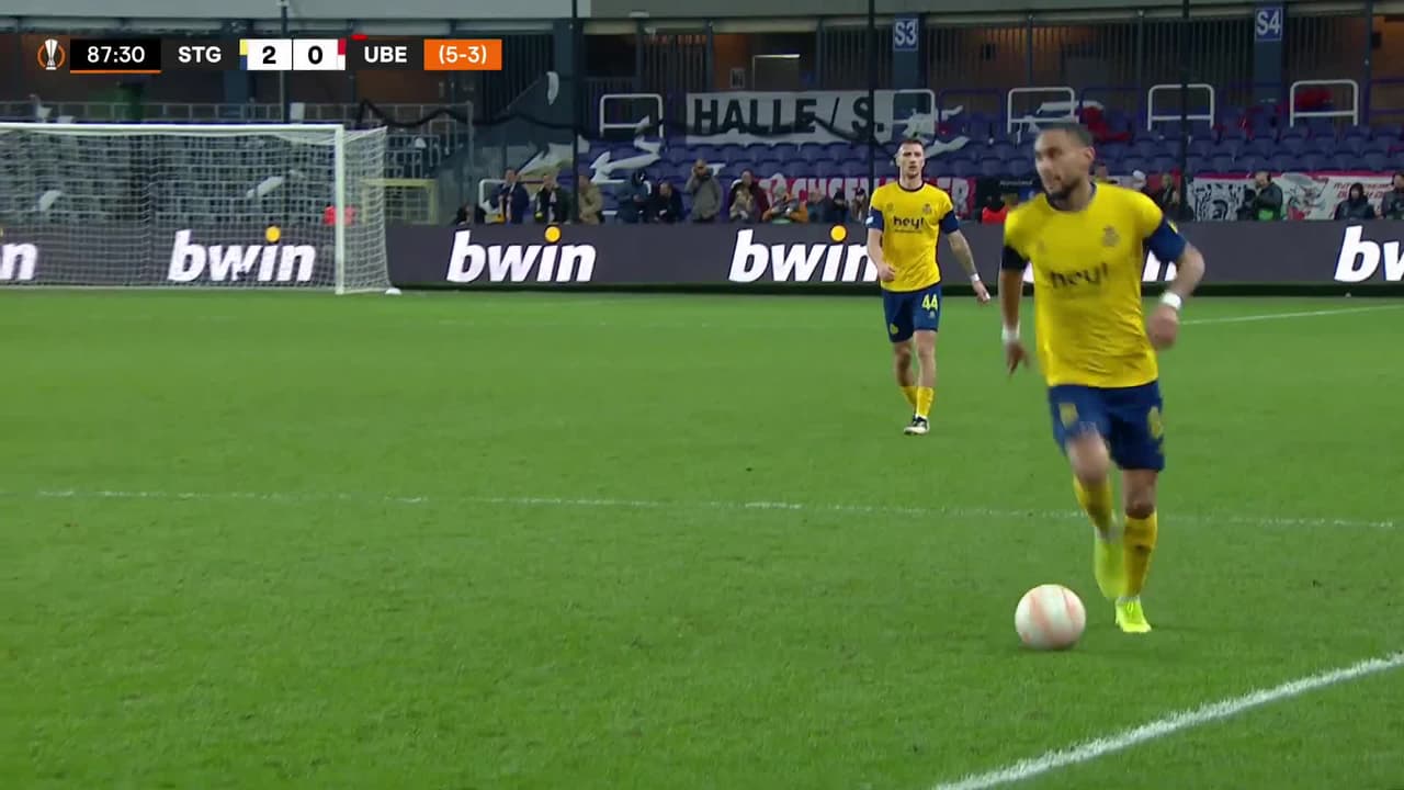 ¡GOL!  anota para Union Saint-Gilloise. Lazare Amani